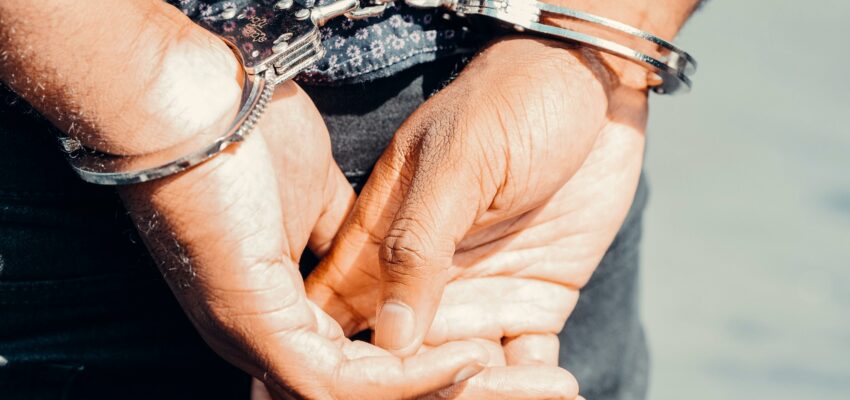 A Florida man leaves empty-handed after being charged with attempting to break into a locked bank